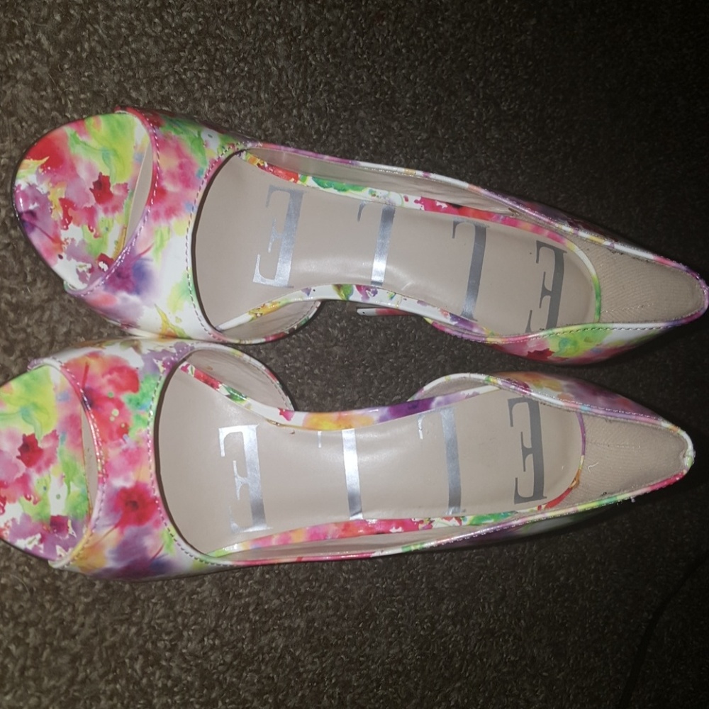 floral open toe spring heals
